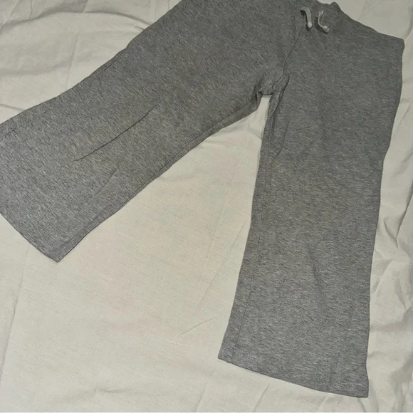 Vintage Y2K SweatPant Capri Pants with cute pockets! - Picture 5 of 16